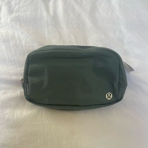 Lululemon Everywhere Belt Bag